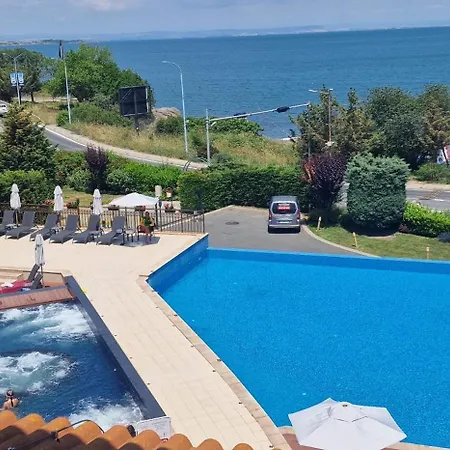 Apartmán Eve Santa Marina Iii - Sea, Pools, Relax
