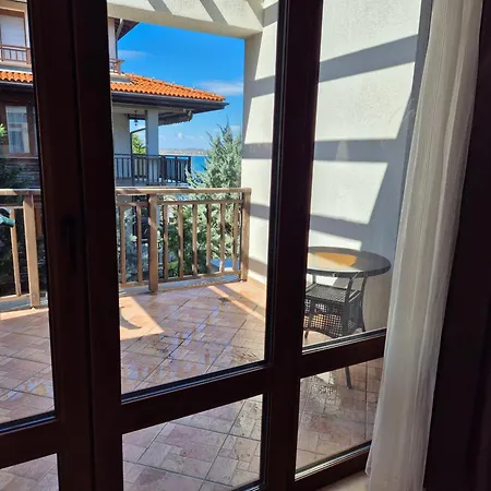 Apartmán Eve Santa Marina Iii - Sea, Pools, Relax *
